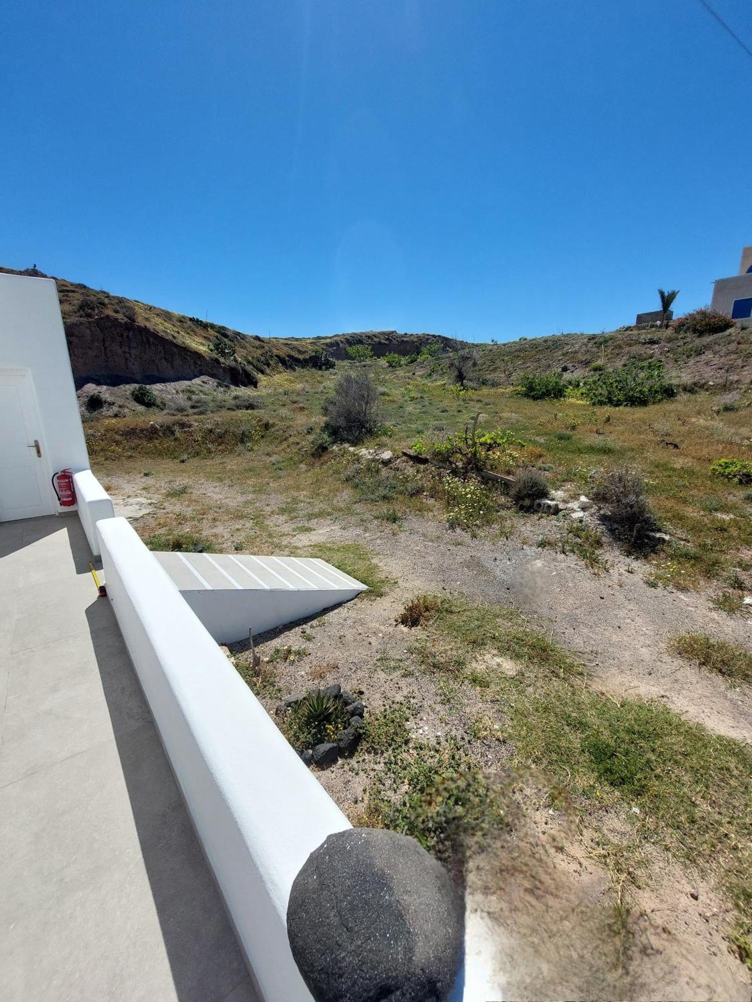 Peaceful Seafront Retreat In Santorini -Sonus Mare Beach Houses Vourvoulos Exterior photo